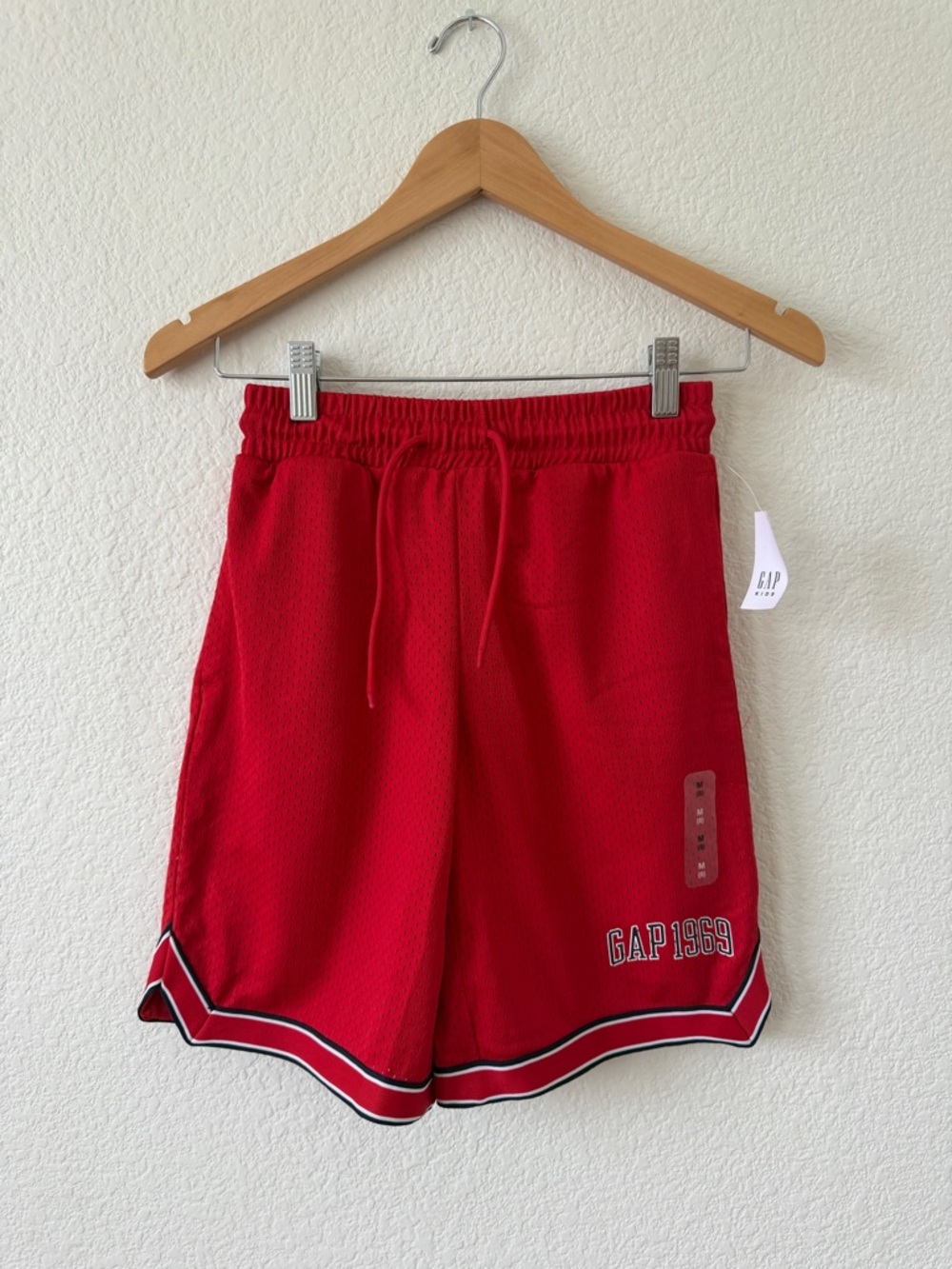 Gap GapFit Kids 8.5” Mesh Pull-On Shorts Red Boys Size 8 NWT